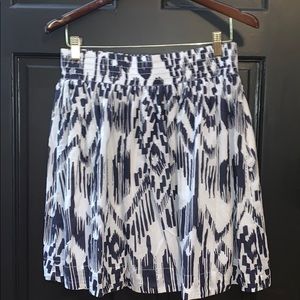 Banana Republic navy white skirt small